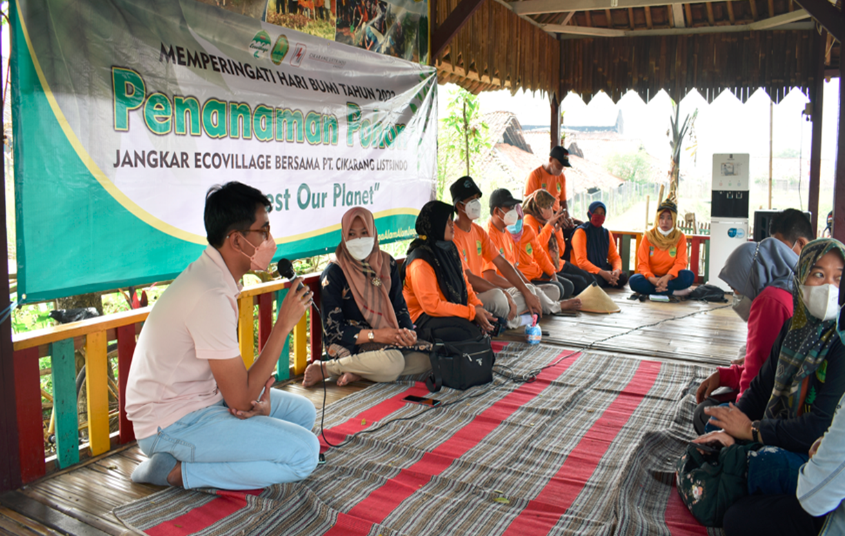 Program Penanaman Pohon dalam kegiatan Peringatan Hari Bumi 2022